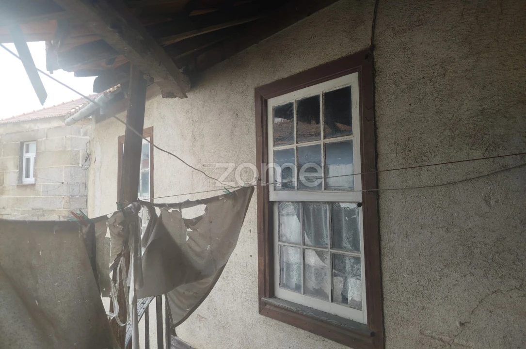 Moradia T5 para Venda em Cunha Baixa Foto 28