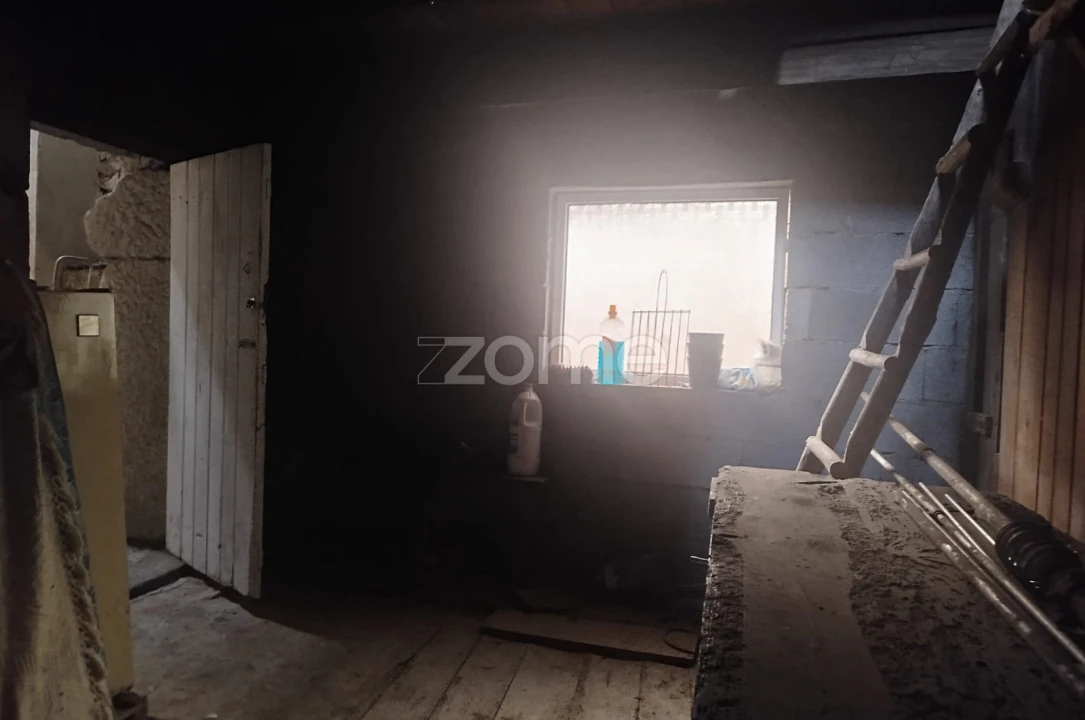 Moradia T5 para Venda em Cunha Baixa Foto 33