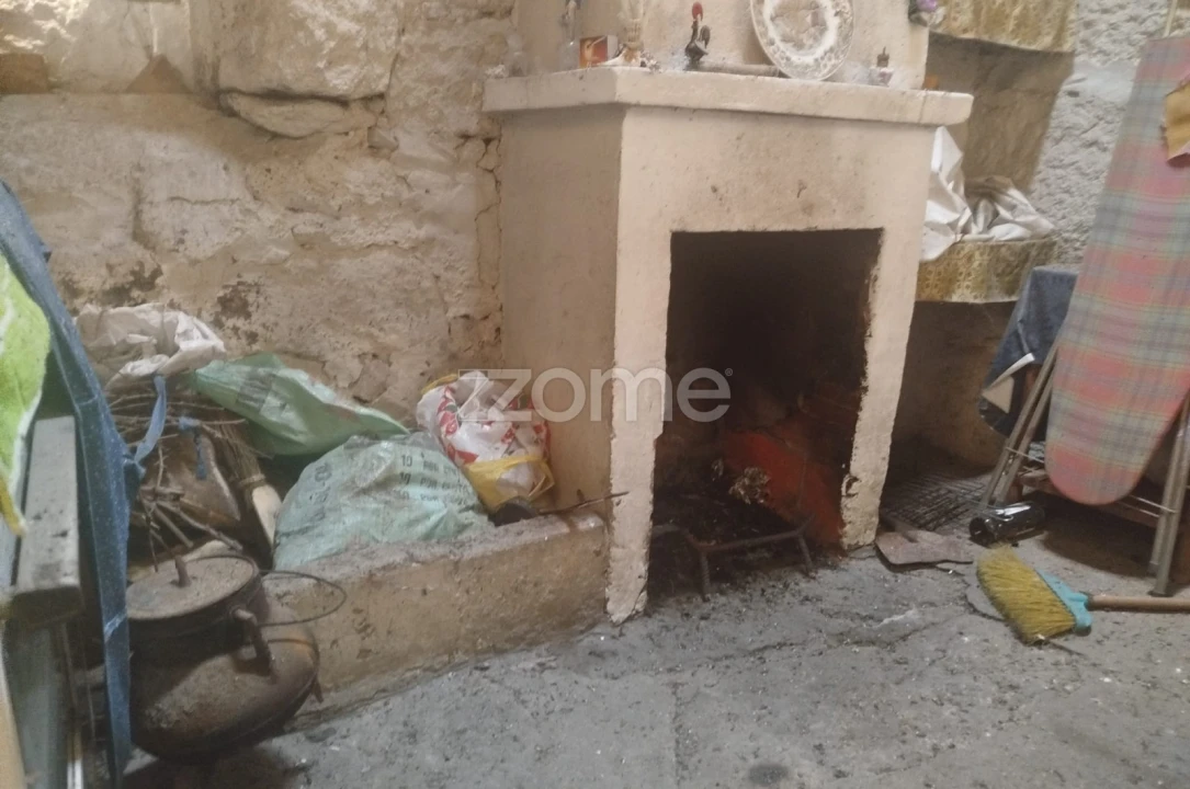 Moradia T5 para Venda em Cunha Baixa Foto 38