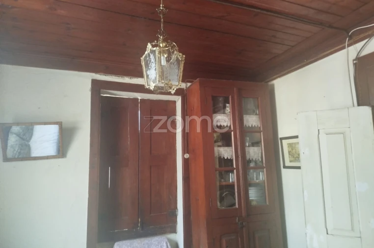 Moradia T5 para Venda em Cunha Baixa Foto 23