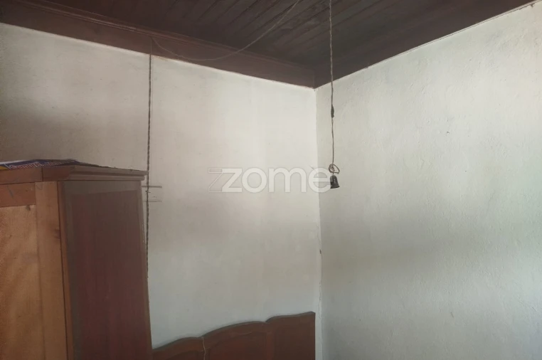 Moradia T5 para Venda em Cunha Baixa Foto 26