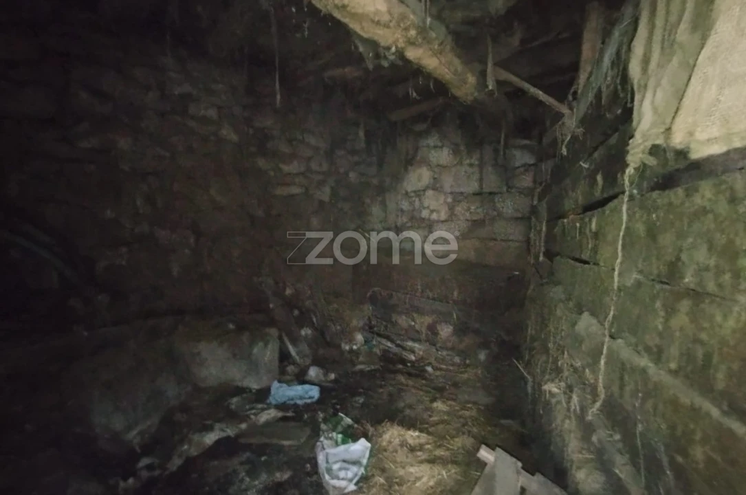 Moradia T14 para Venda em Peva e Segões Foto 29