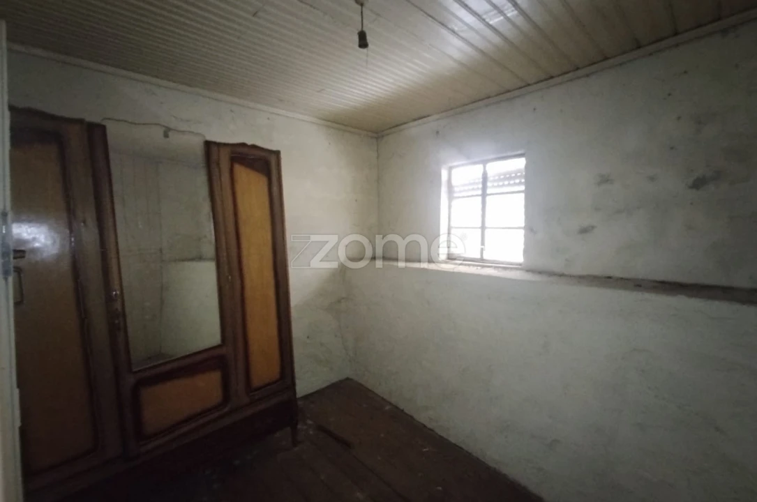 Moradia T14 para Venda em Peva e Segões Foto 38