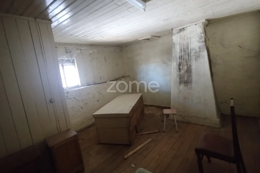 Moradia T14 para Venda em Peva e Segões Foto 40