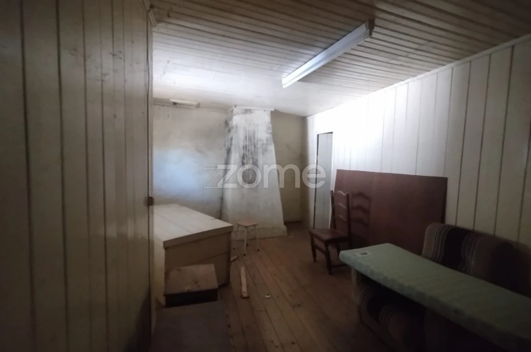 Moradia T14 para Venda em Peva e Segões Foto 41