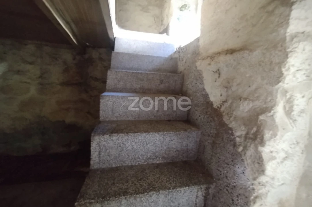 Moradia T14 para Venda em Peva e Segões Foto 42