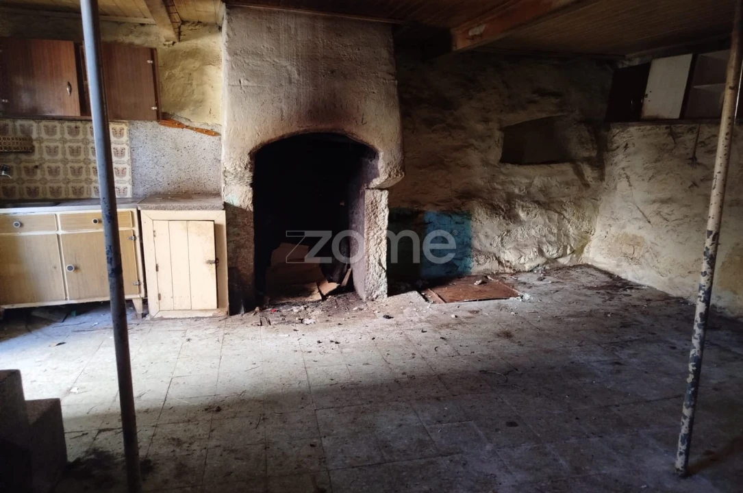 Moradia T14 para Venda em Peva e Segões Foto 47