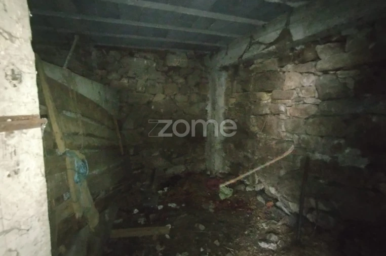 Moradia T14 para Venda em Peva e Segões Foto 33