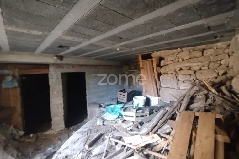 Moradia T14 para Venda em Peva e Segões Foto 34