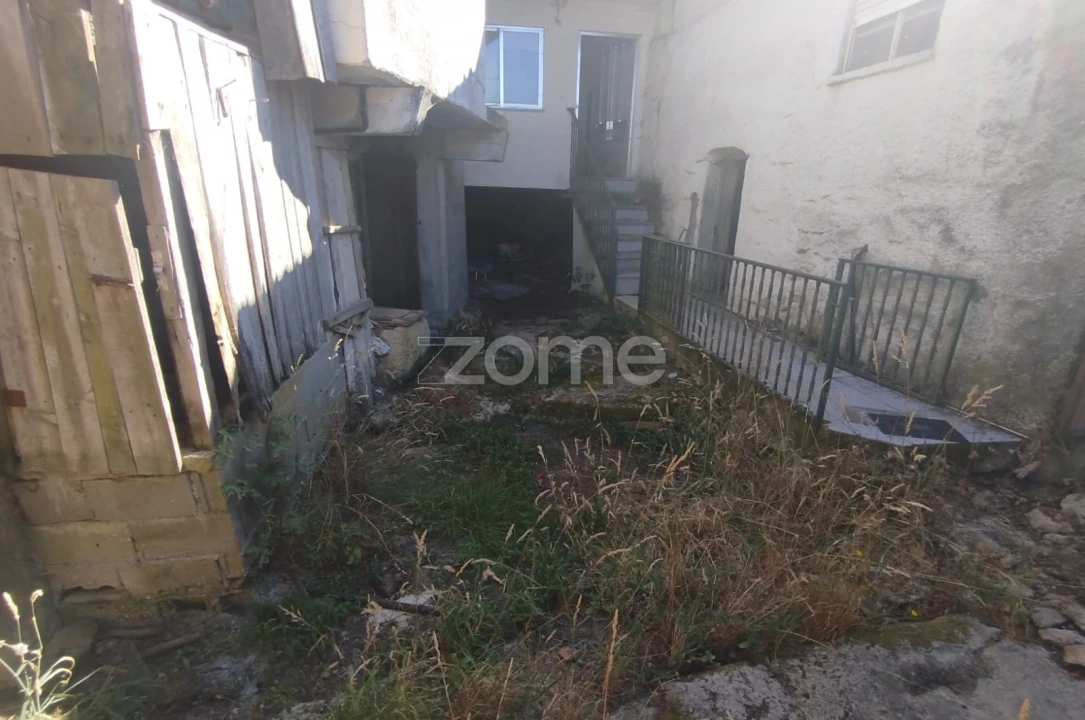 Moradia T14 para Venda em Peva e Segões Foto 5