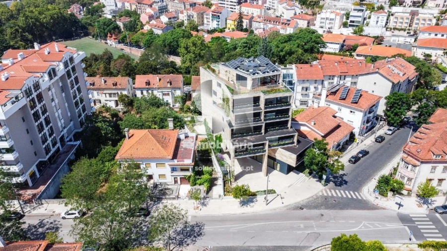 Apartamento T1 para Arrendamento em Santo Antonio dos Olivais Foto 16