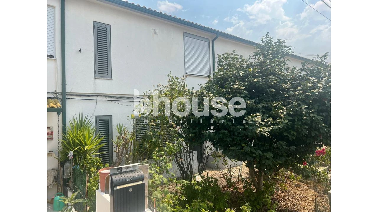 Moradia T3 para Venda em Murça Foto 2