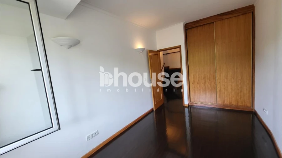 Apartamento T2 para Arrendamento em Amarante (São Gonçalo), Madalena, Cepelos e Gatão Foto 18