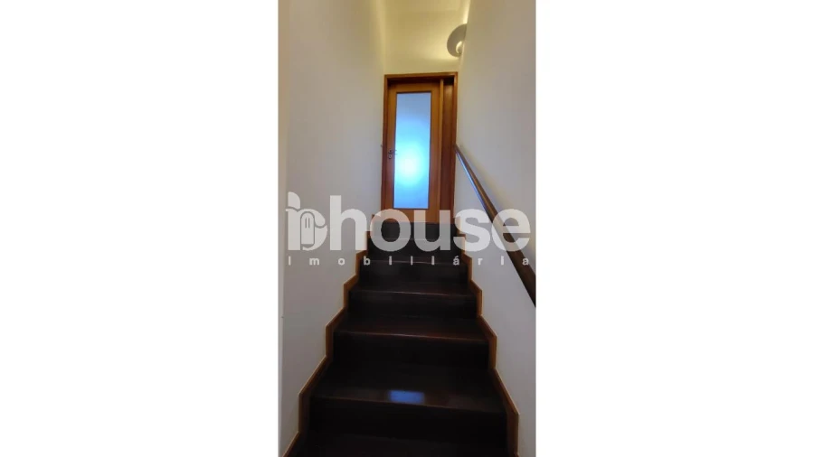 Apartamento T2 para Arrendamento em Amarante (São Gonçalo), Madalena, Cepelos e Gatão Foto 21