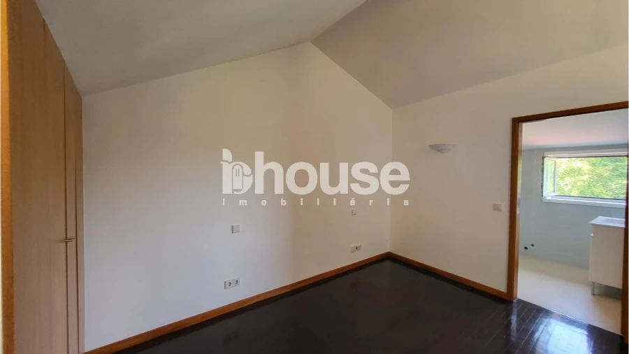 Apartamento T2 para Arrendamento em Amarante (São Gonçalo), Madalena, Cepelos e Gatão Foto 25