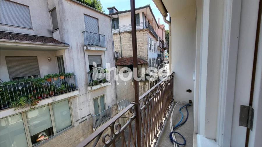 Apartamento T2 para Arrendamento em Amarante (São Gonçalo), Madalena, Cepelos e Gatão Foto 29