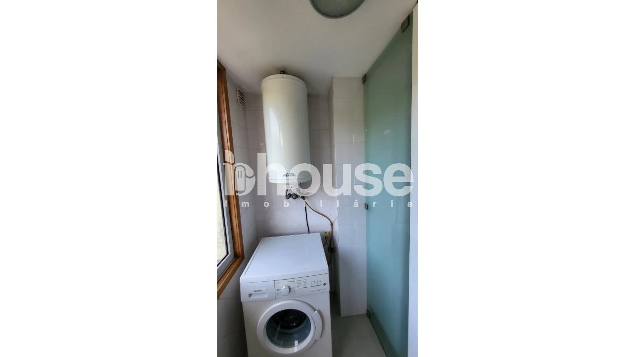 Apartamento T2 para Arrendamento em Amarante (São Gonçalo), Madalena, Cepelos e Gatão Foto 13