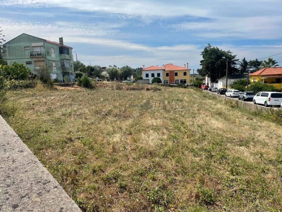Terreno para Venda em Almargem do Bispo, Pêro Pinheiro e Montelavar Foto 1