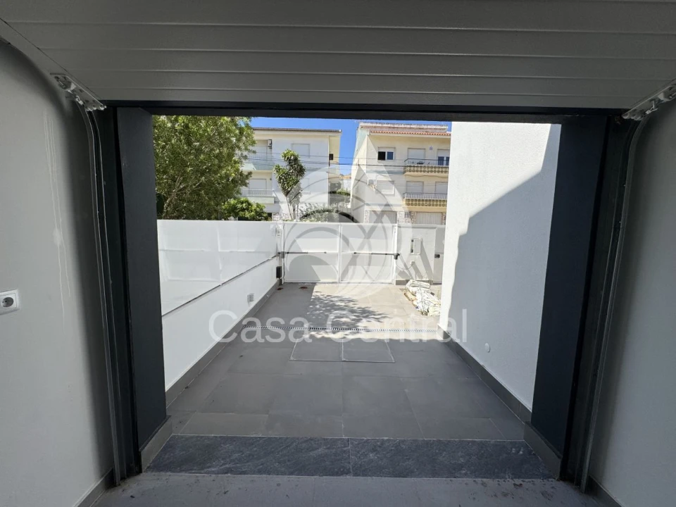 Moradia T5 para Venda em Loures Foto 57