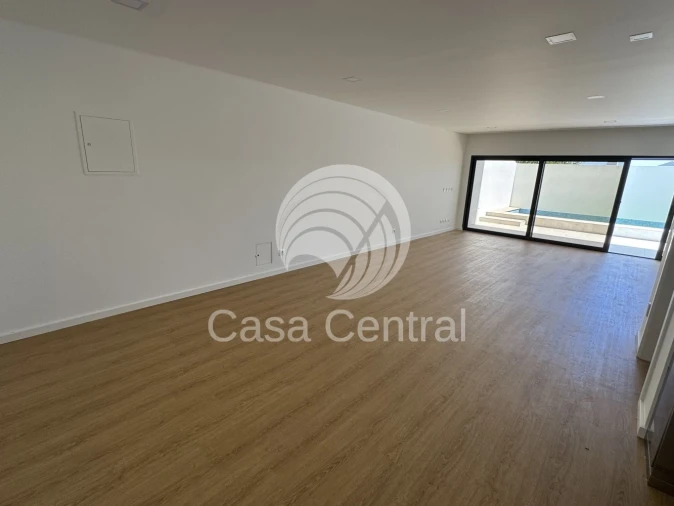 Moradia T5 para Venda em Loures Foto 45