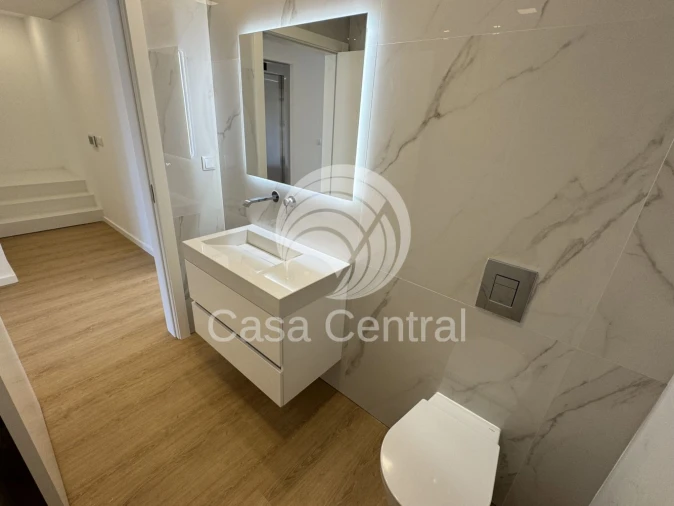 Moradia T5 para Venda em Loures Foto 54