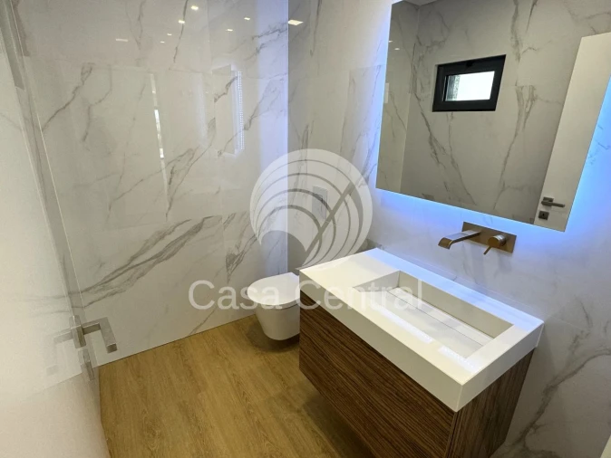 Moradia T5 para Venda em Loures Foto 18