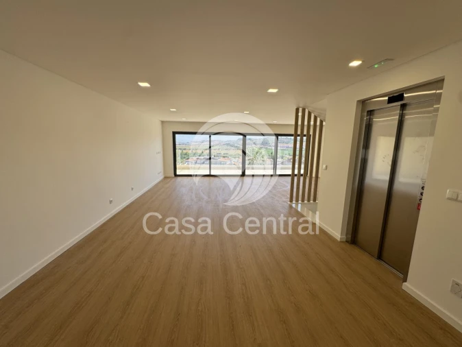 Moradia T5 para Venda em Loures Foto 7