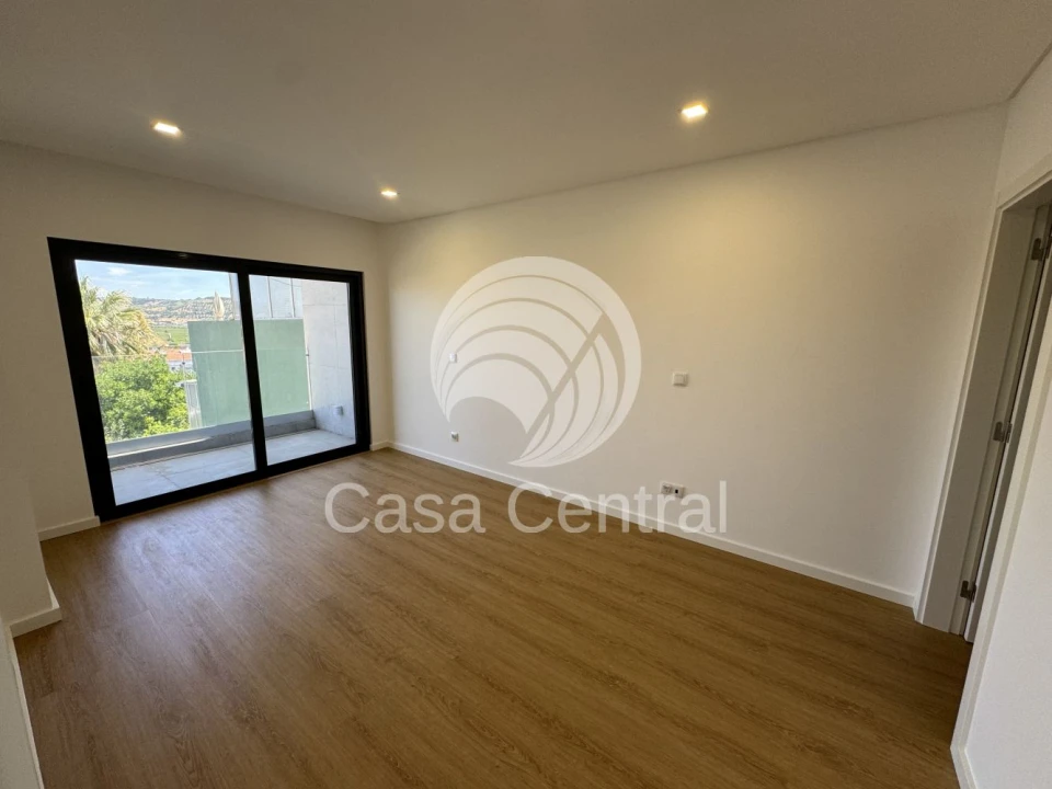 Moradia T5 para Venda em Loures Foto 40