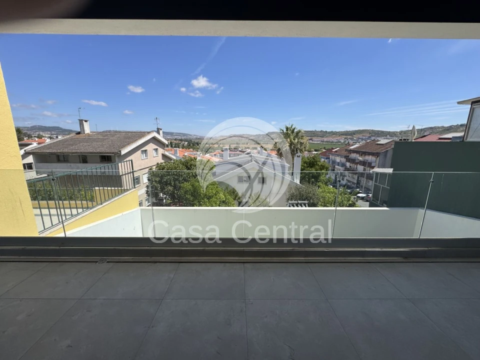 Moradia T5 para Venda em Loures Foto 38
