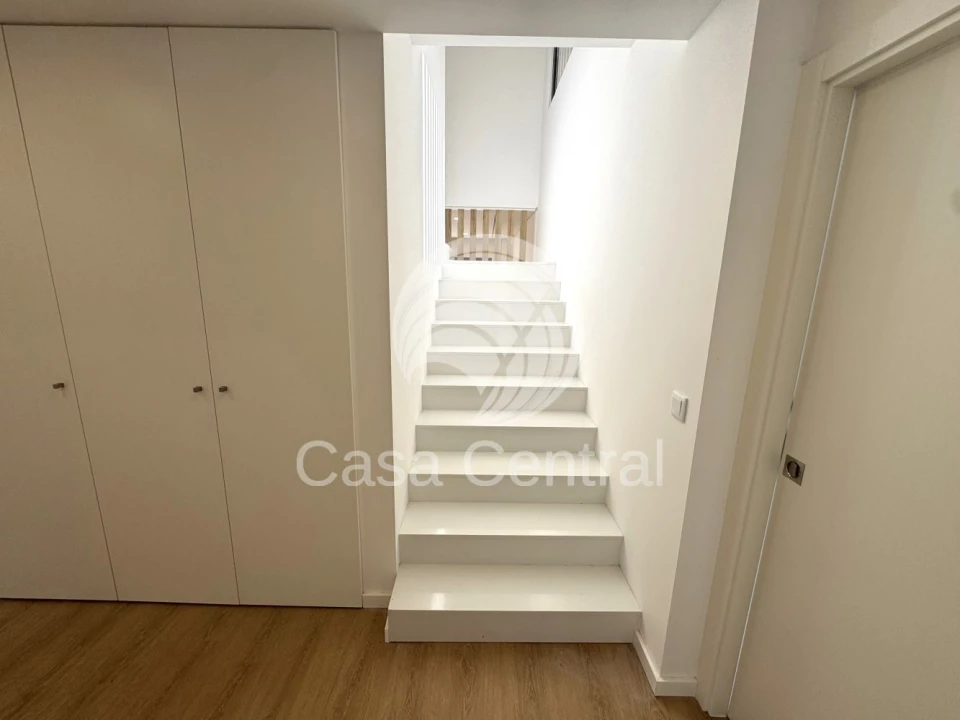 Moradia T5 para Venda em Loures Foto 21