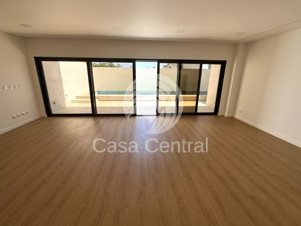 Moradia T5 para Venda em Loures Foto 47