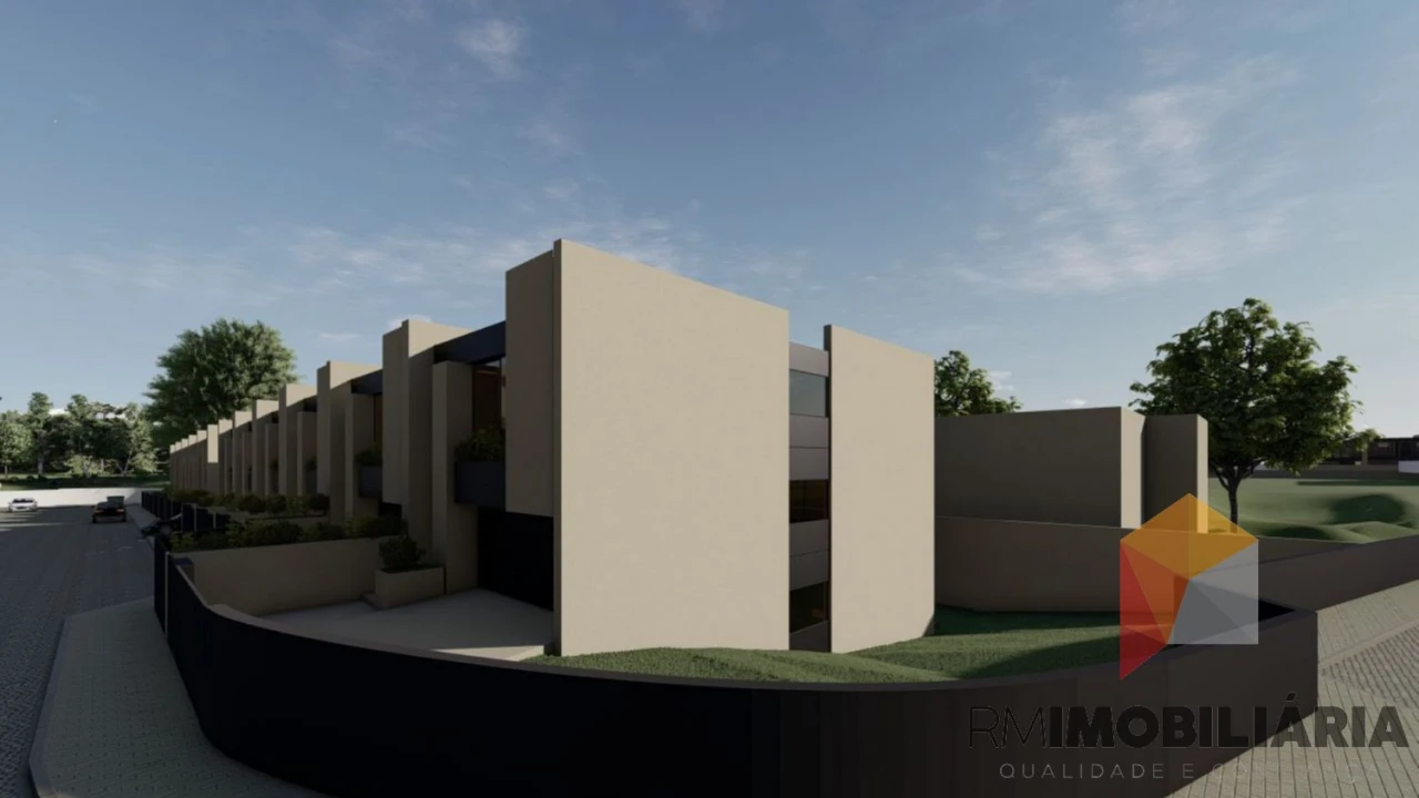 Moradia T3 para Venda em Fânzeres e São Pedro da Cova Foto 19