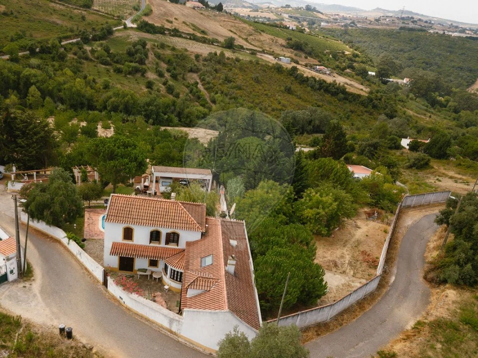 Moradia T4 para Venda em Castanheira do Ribatejo e Cachoeiras Foto 6