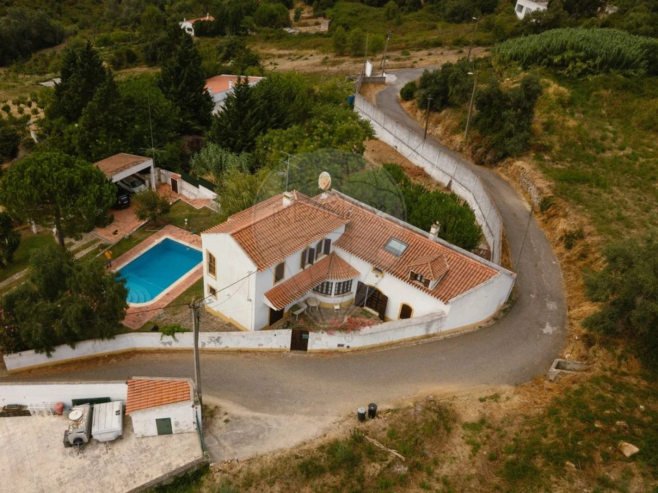 Moradia T4 para Venda em Castanheira do Ribatejo e Cachoeiras Foto 2