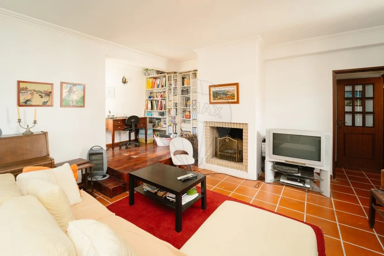 Moradia T4 para Venda em Castanheira do Ribatejo e Cachoeiras Foto 12