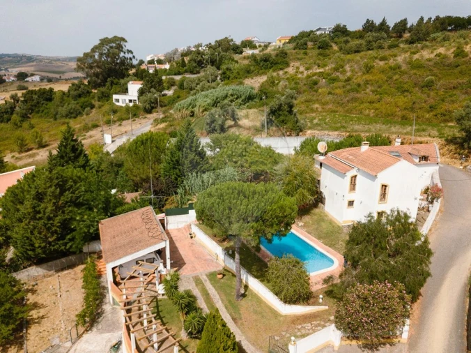 Moradia T4 para Venda em Castanheira do Ribatejo e Cachoeiras Foto 3