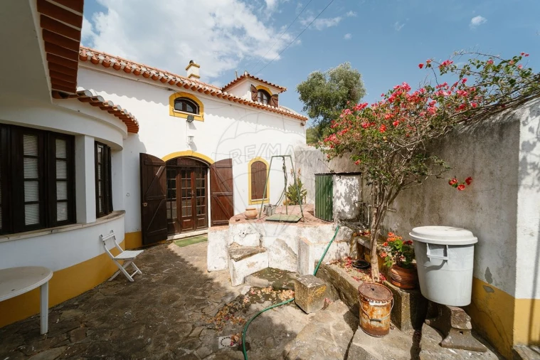 Moradia T4 para Venda em Castanheira do Ribatejo e Cachoeiras Foto 38