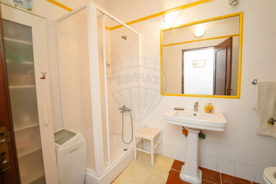 Moradia T4 para Venda em Castanheira do Ribatejo e Cachoeiras Foto 28