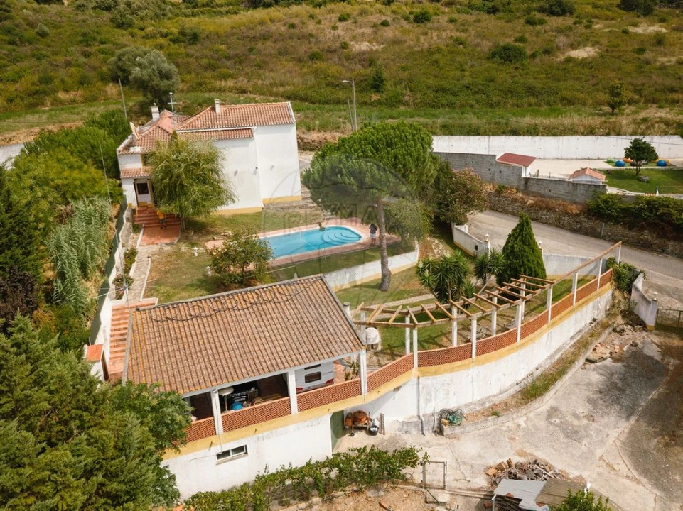 Moradia T4 para Venda em Castanheira do Ribatejo e Cachoeiras Foto 5