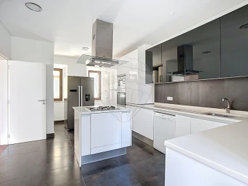 Apartamento T4 para Venda em Avenidas Novas