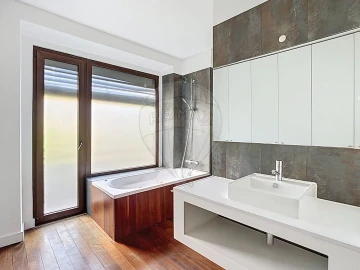 Apartamento T4 para Venda em Avenidas Novas