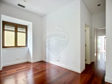 Apartamento T4 para Venda em Avenidas Novas