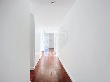 Apartamento T4 para Venda em Avenidas Novas