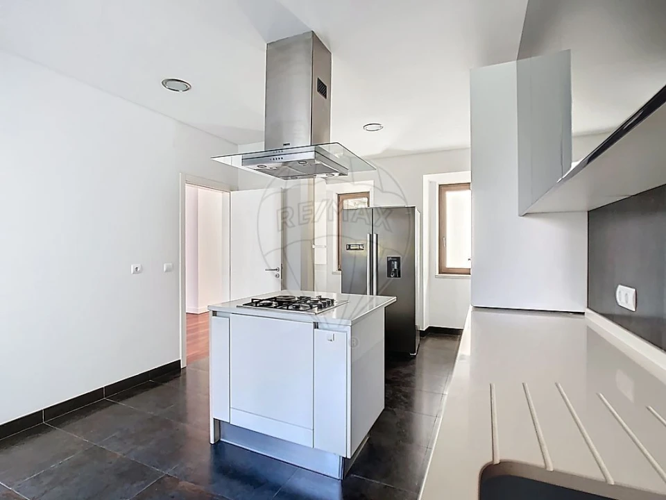 Apartamento T4 para Venda em Avenidas Novas Foto 32
