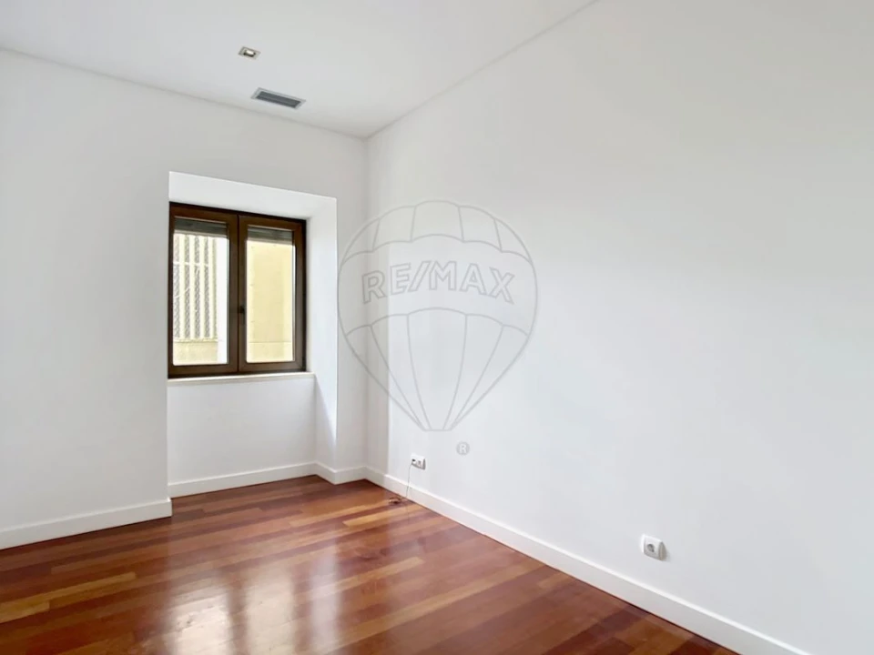 Apartamento T4 para Venda em Avenidas Novas Foto 27