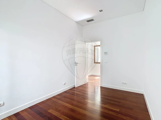 Apartamento T4 para Venda em Avenidas Novas Foto 21