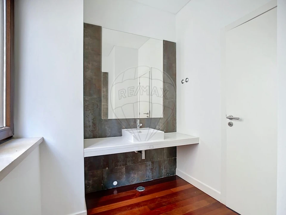 Apartamento T4 para Venda em Avenidas Novas Foto 23