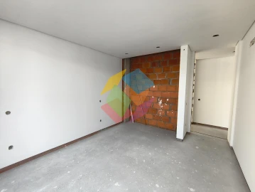 Moradia T4 para Venda em Santa Maria da Feira, Travanca, Sanfins e Espargo