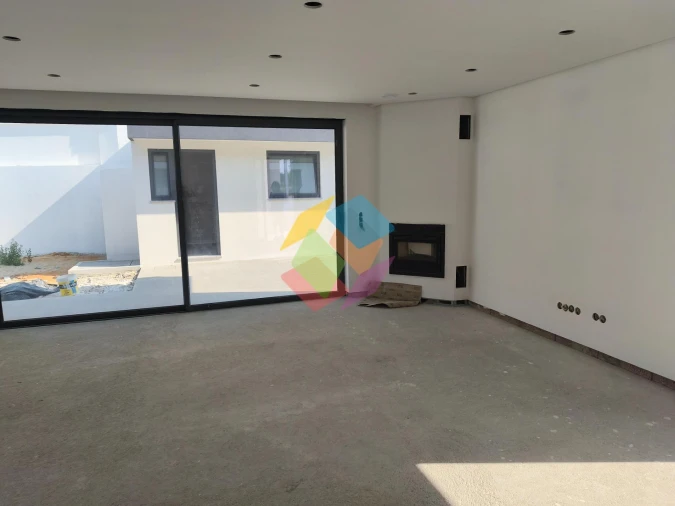 Moradia T4 para Venda em Santa Maria da Feira, Travanca, Sanfins e Espargo Foto 18