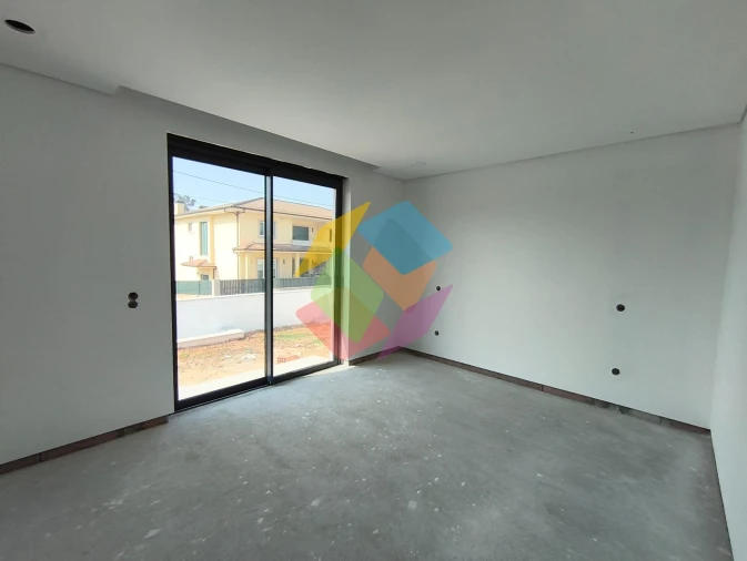 Moradia T4 para Venda em Santa Maria da Feira, Travanca, Sanfins e Espargo Foto 22